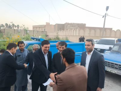 تحویل خودروهای حمل زباله به دهیاری‌های منطقه سیستان