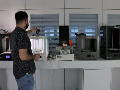 «لابراتوار سیار خلاقیت» فناوری را به کلاس‌های درس می‌برد